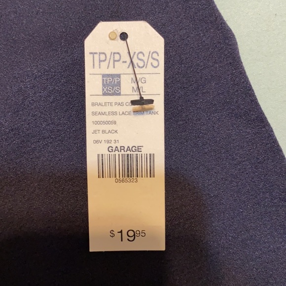 Seamless Lace Trim Tank - Picture 2 of 2